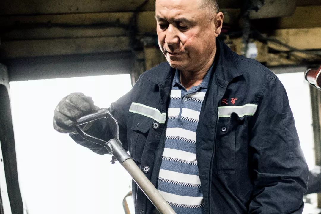 在大*疆新**,世界上最后的蒸汽火车还在奔驰