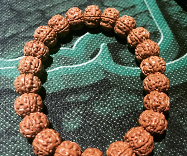 金刚菩提真假鉴别最简单方法,尼泊尔金刚菩提真假辨别