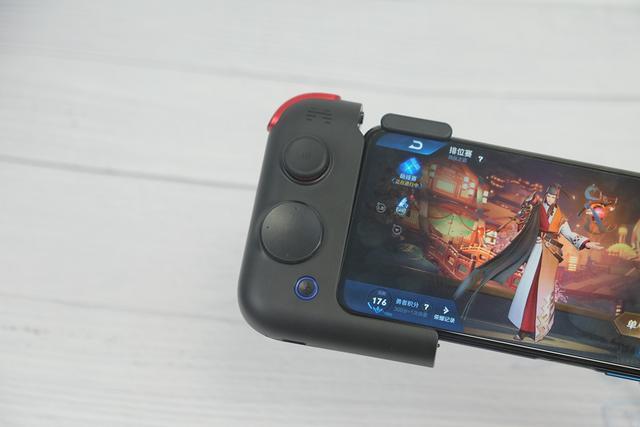 飞智北通黑鲨,黑鲨和北通手柄