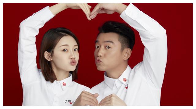 郑恺苗苗秀恩爱视频,郑恺苗苗情侣图集恩爱甜蜜