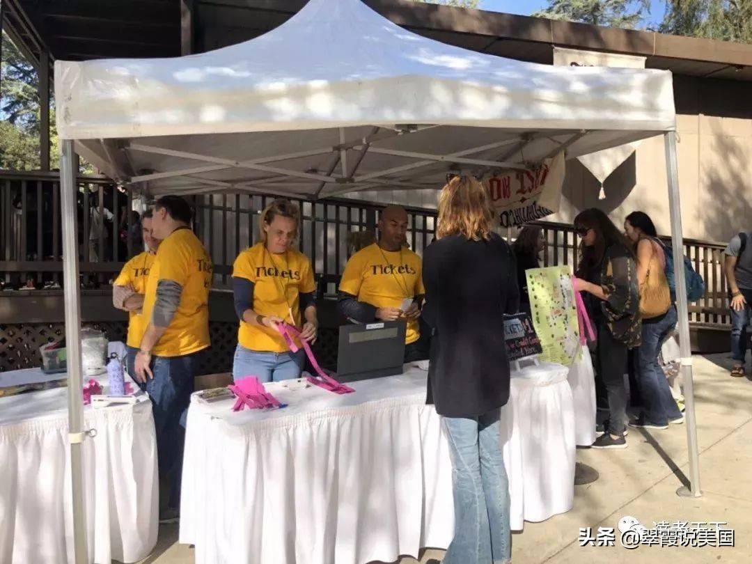 翠霞带你看看洛杉矶的精灵集市