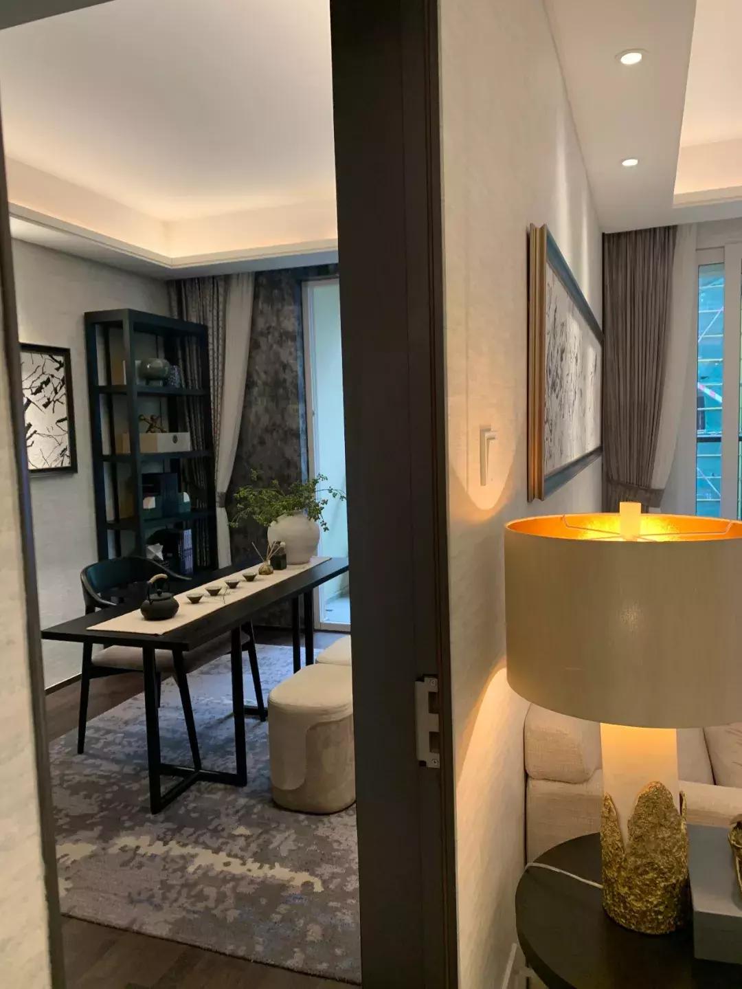 中洲半岛城邦洋房120平96万,小住探房