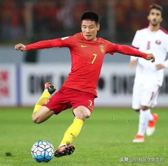 武磊左肩骨错位韧带撕裂,武磊首次回应左肩伤势