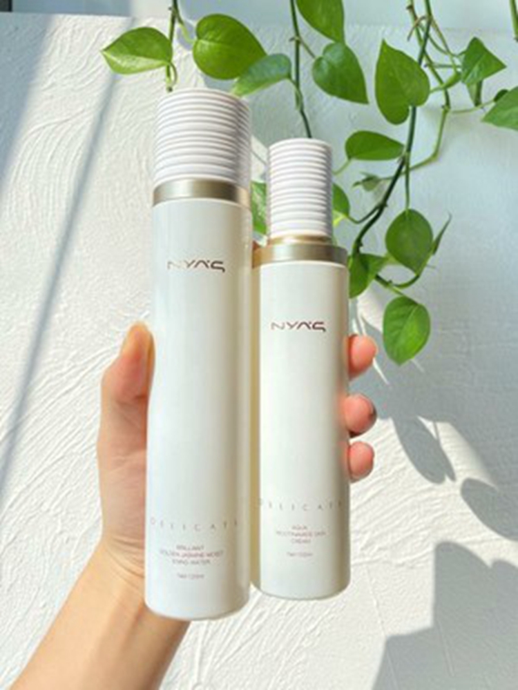 护肤品买单不如买双，4款好用不贵的水乳堪称良心货，补水又保湿