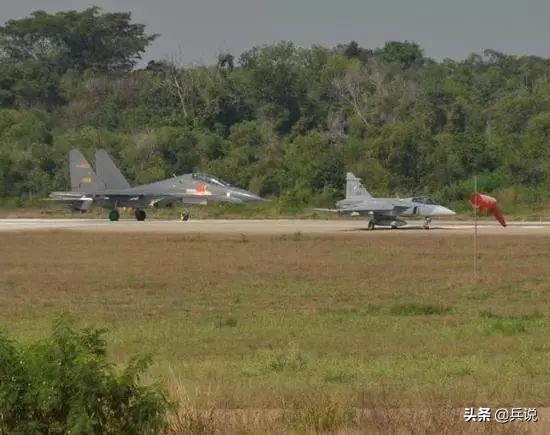 歼11是仿制苏27吗,歼11战斗机改装