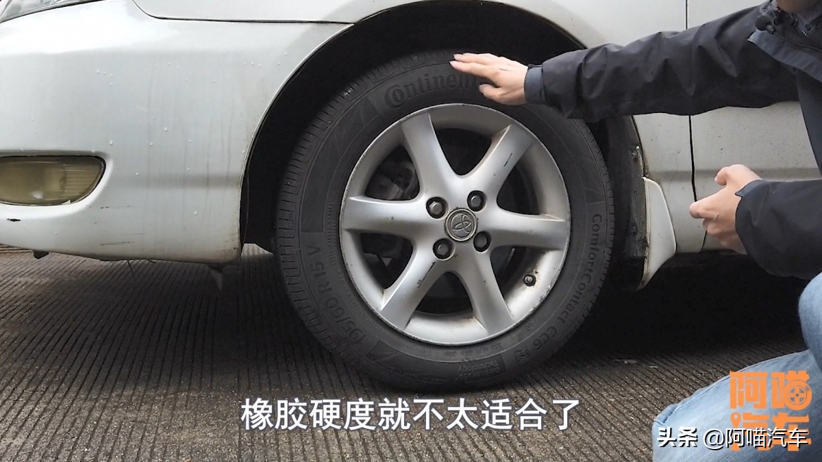 冬季汽车装防滑链好还是换雪地胎,冬季换雪地胎要全部更换吗