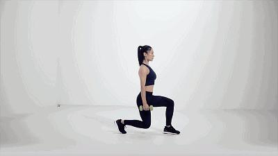 体育生在家哑铃怎么练腿部力量,如何用两个哑铃练腿部肌肉