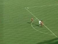 足球史上最强的前腰,谁是足球史上最完美的中锋模板