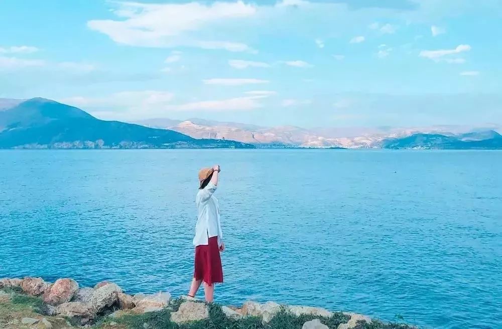 月薪三千最值得去的三个国家,月薪3000亚洲最便宜的8个国家