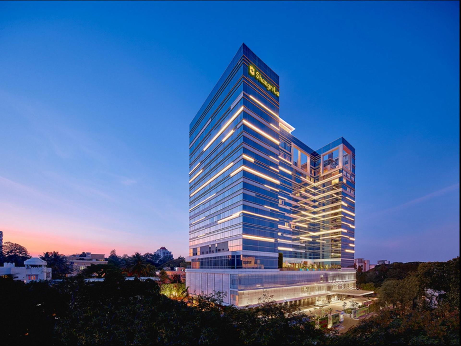 香格里拉酒店哪个国家的,香格里拉酒店为什么叫香格里拉