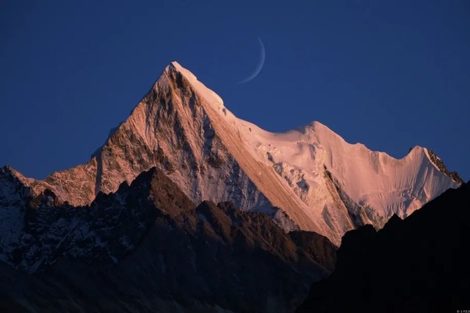 国庆自驾游川西路线推荐稻城亚丁,2022年7月理塘到稻城亚丁沿途风景