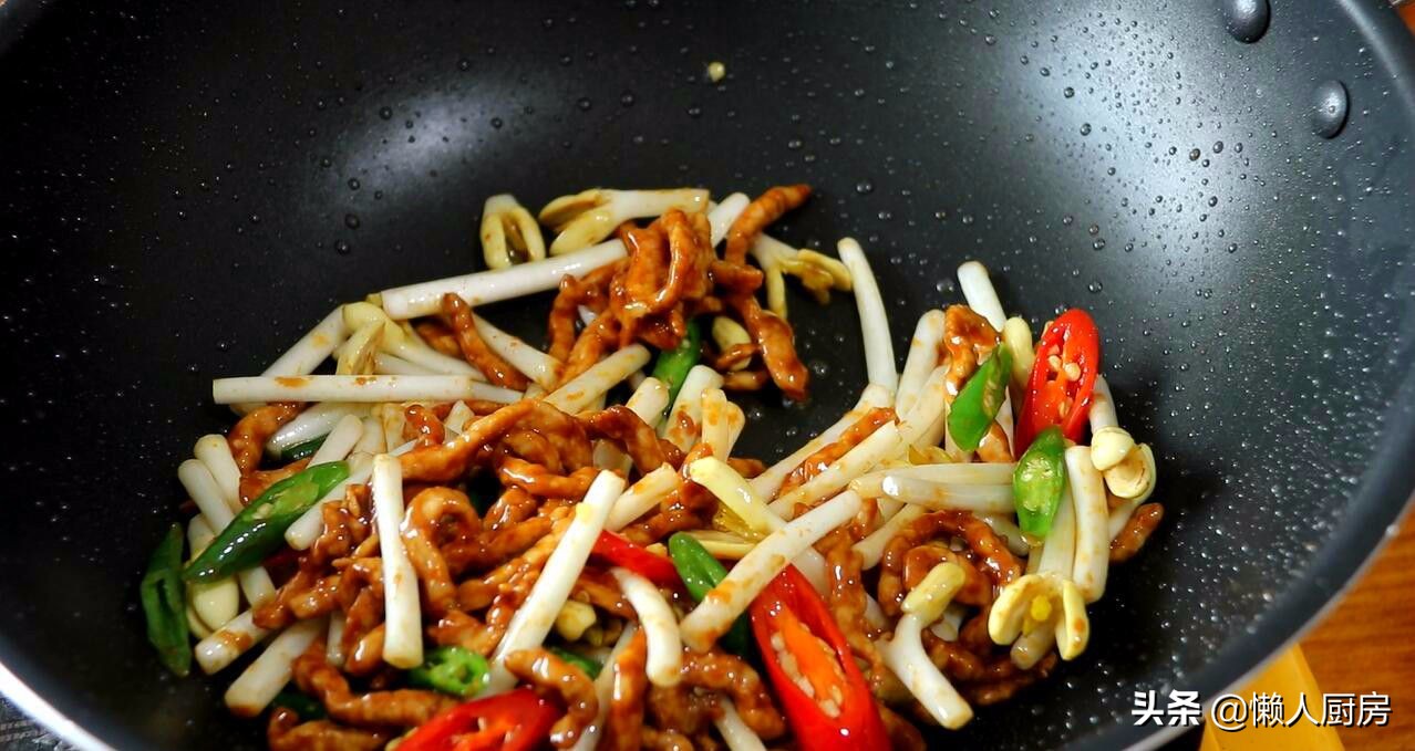 花生芽炒着吃用不用焯水,花生芽可以炒蛋吗