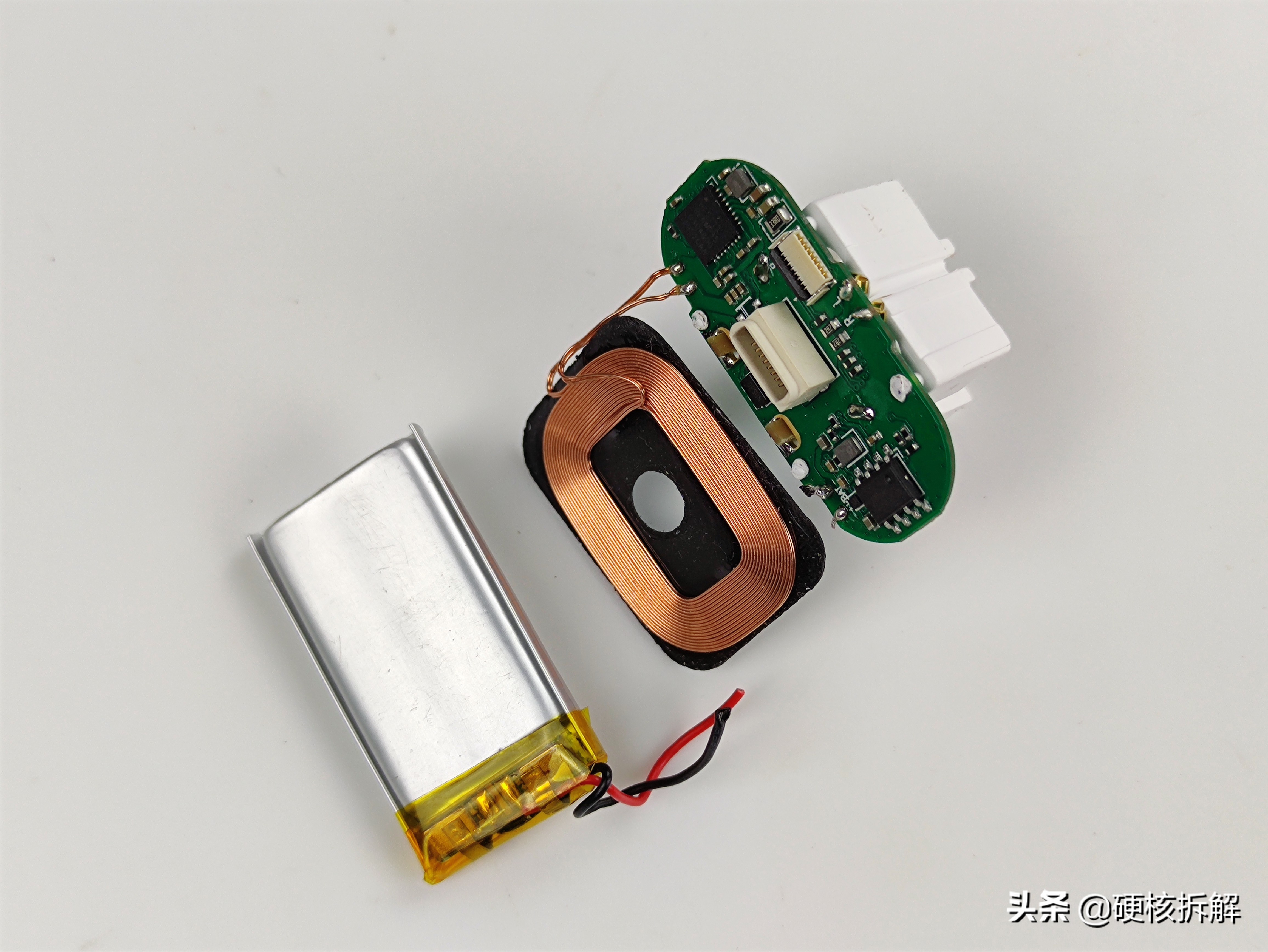 拆解苹果airpods和华强北airpods,拆解airpods耳机喇叭