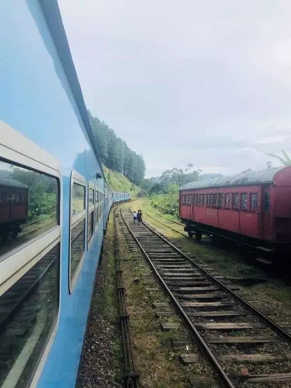 一生必去一次的神奇国度，榴莲白菜价，还有千与千寻里的海上火车