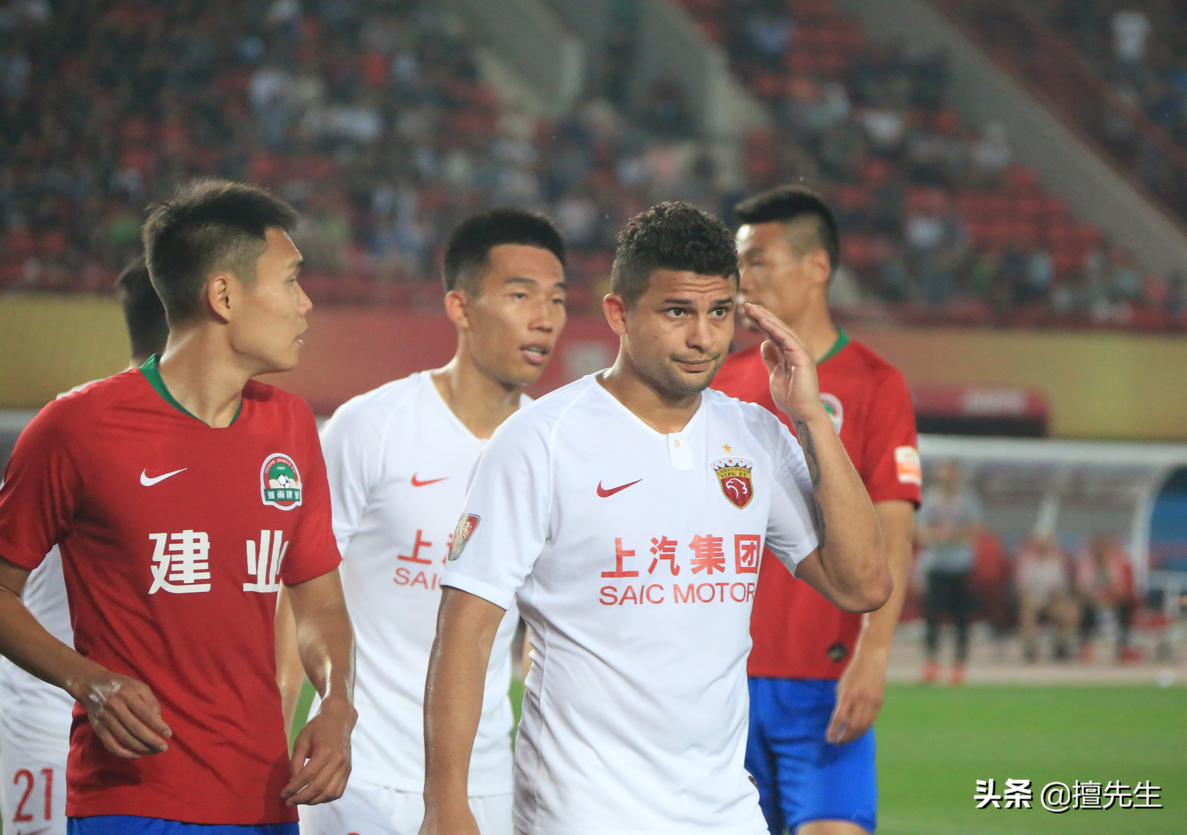 亚冠上港恒大埃尔克森,恒大胡睿宝上港埃尔克森