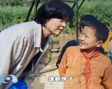 央视徐俐现状,王冰冰重返央视幕后