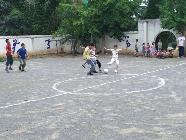 杏坪镇中心小学足球比赛,河南邓州槐树小学足球比赛开幕式