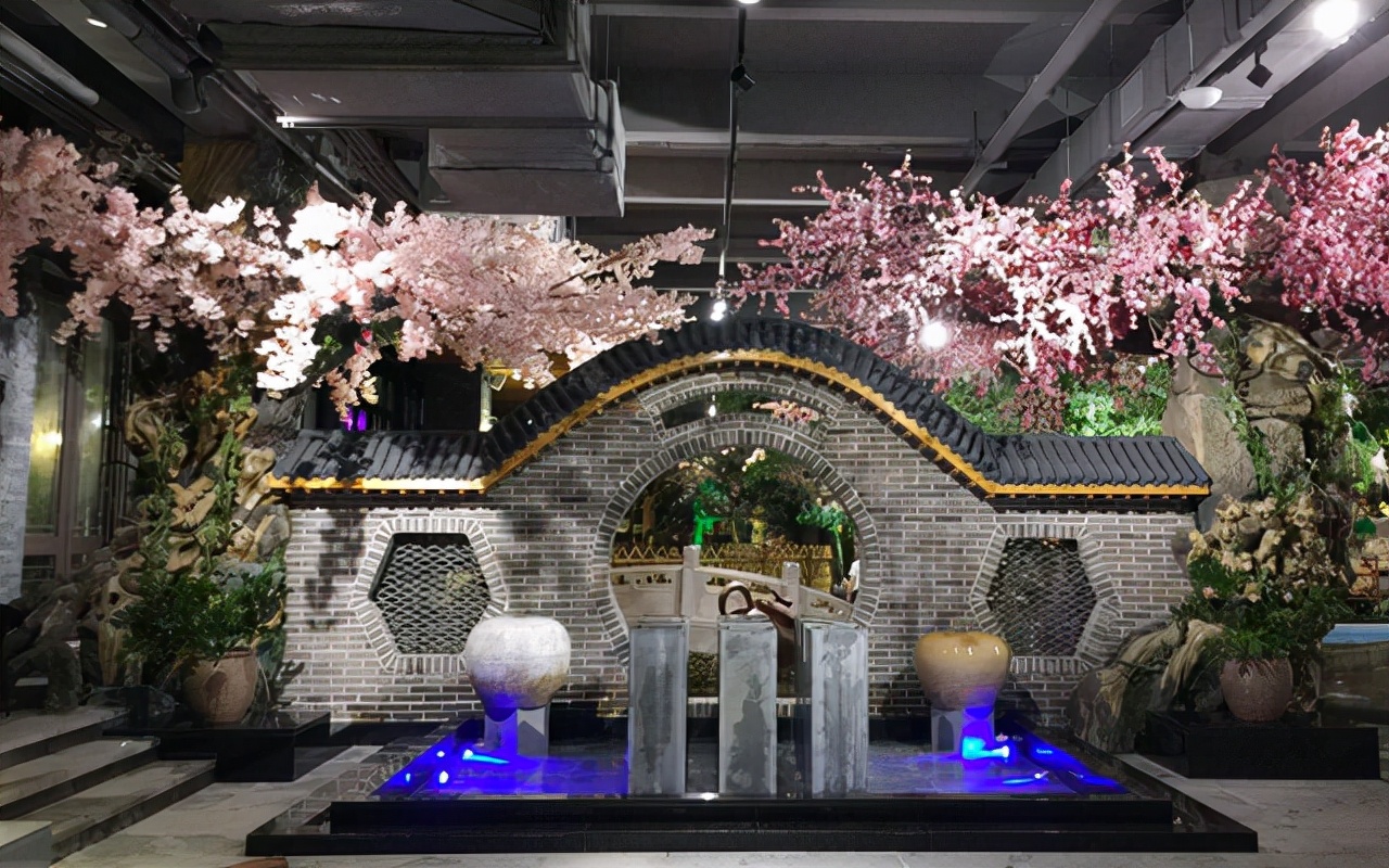 秋风萧瑟温泉酒店,秋风起最适合泡温泉