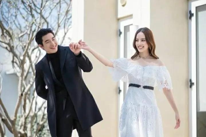 男朋友朋友圈很少秀恩爱,男朋友总是想让我发朋友圈秀恩爱