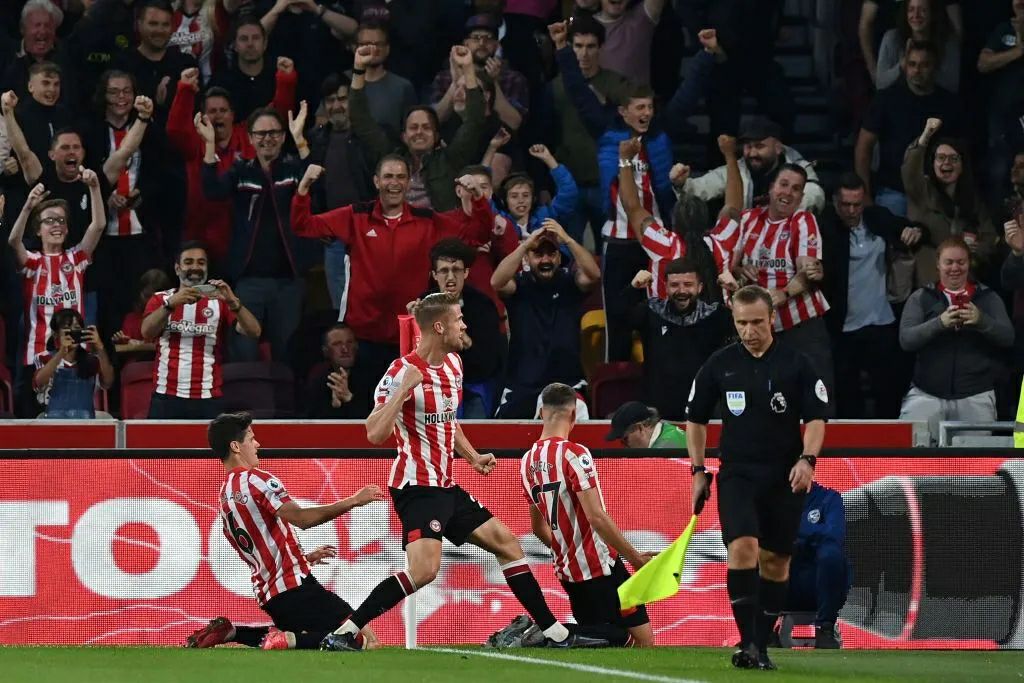 曼城4-4切尔西打成平局,曼联2-1曼城切尔西欧战