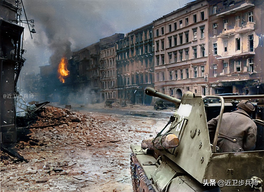 苏军重炮平射,斯大林格勒保卫战苏军两千门火炮