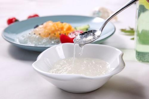 如何辨别燕窝是否炖熟,如何区分燕窝品质的好坏