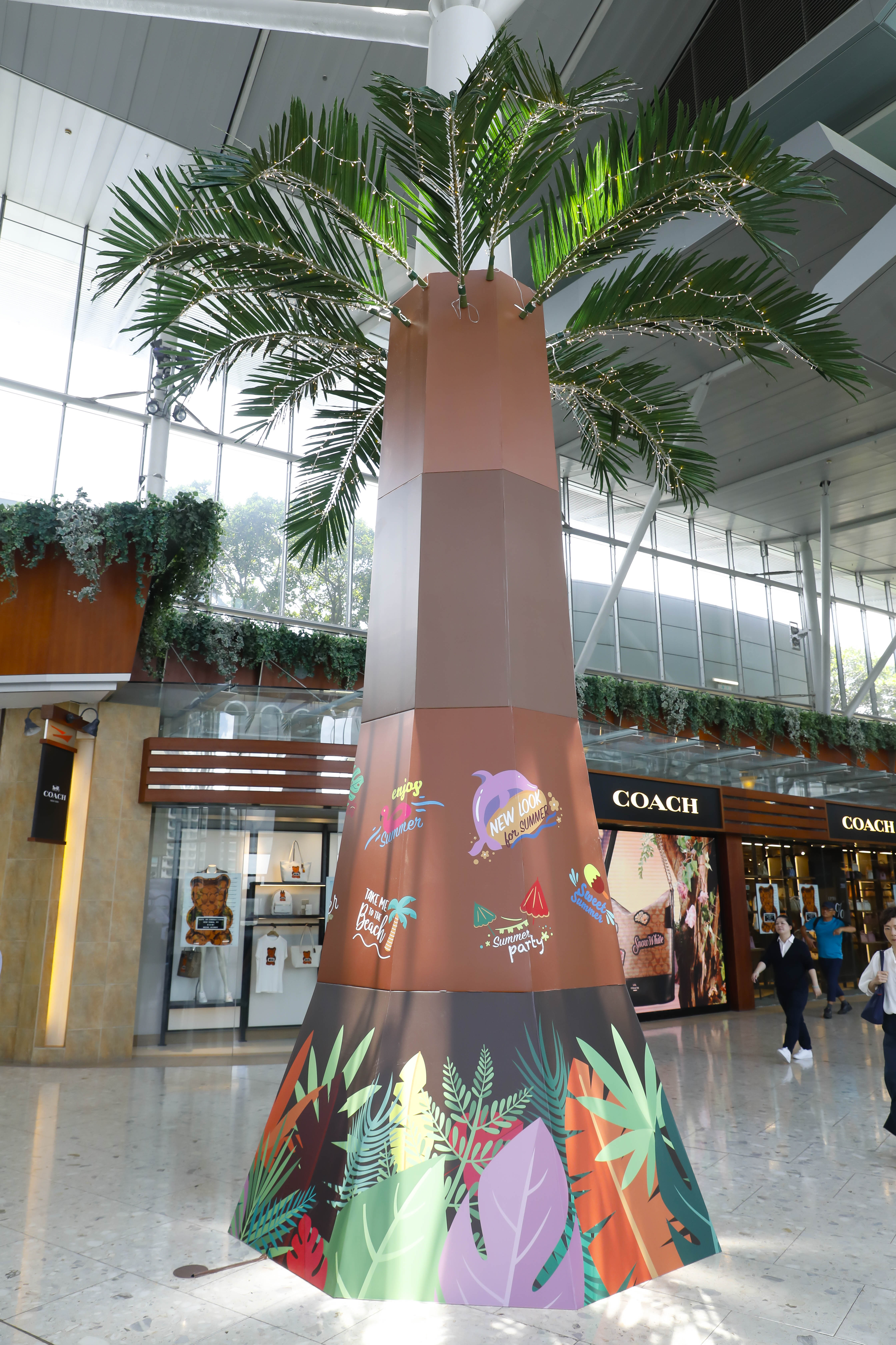 东荟城名店仓lululemon,异国风情打卡区