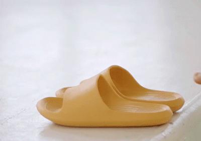 月销95000+的香蕉船拖鞋，居然30块都不要？上脚1s弹走1天疲劳