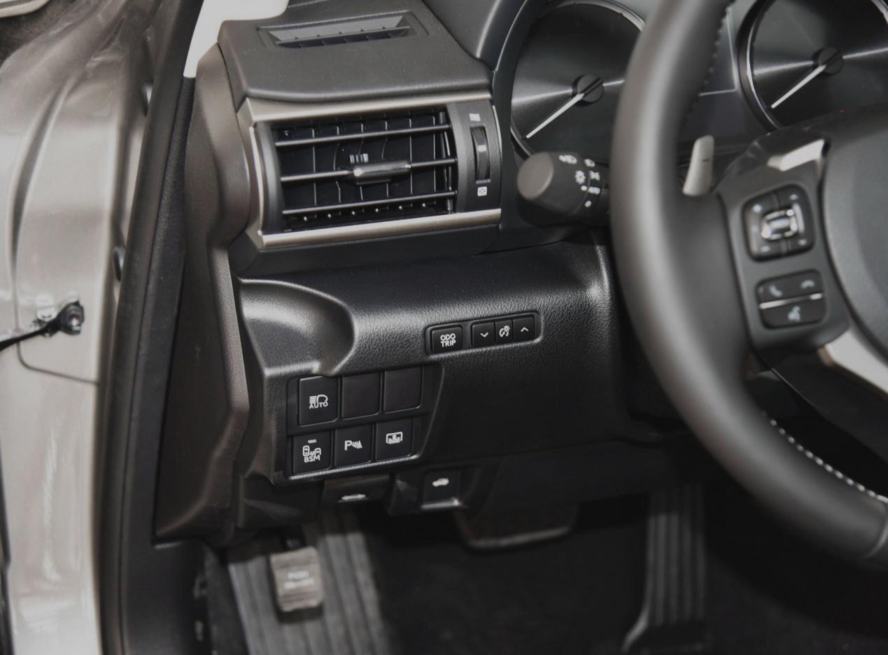 旧版本雷克萨斯,旧雷克萨斯翻新