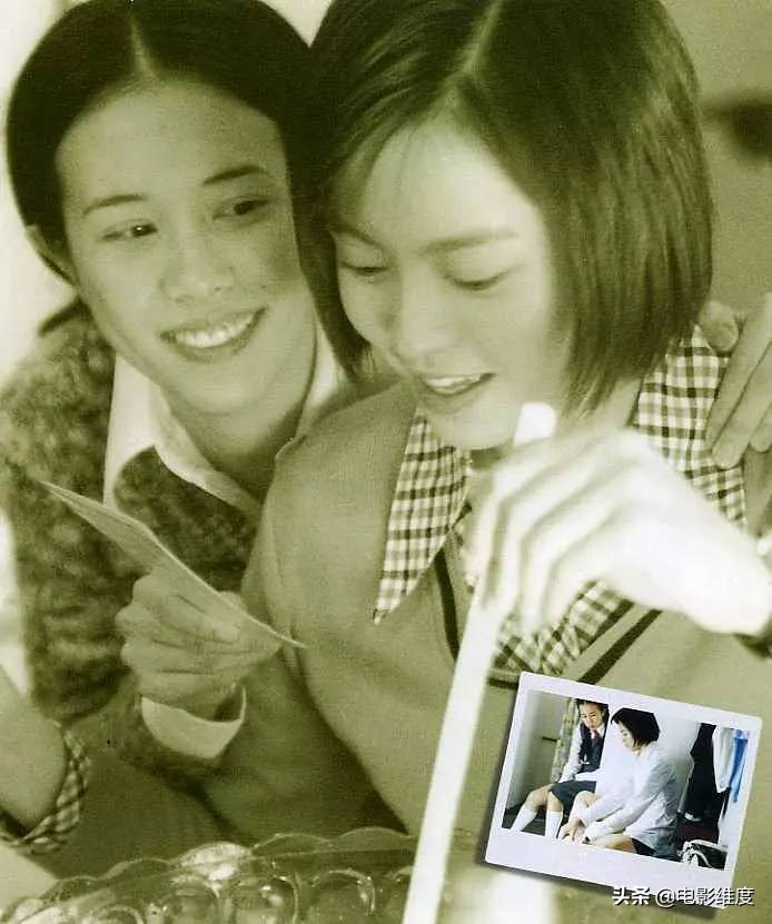 44岁梁咏琪晒和女儿照片 (梁咏琪怎样认识西班牙老公)