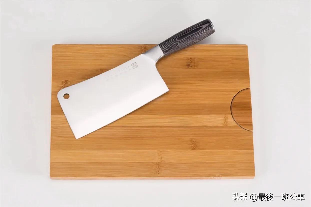 国庆期间出游必备物品清单,国庆出游必备你准备了吗