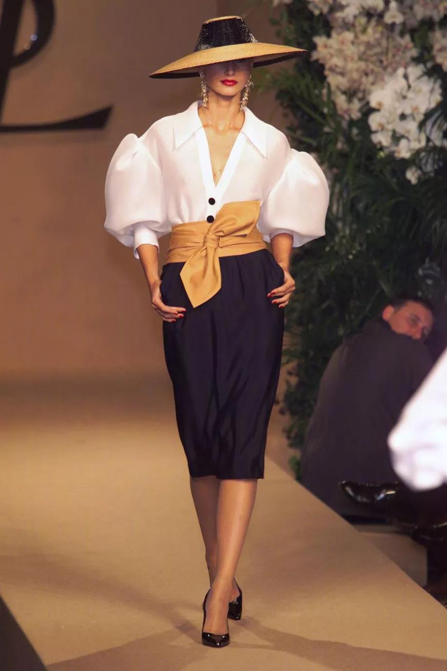 还在穿短袖吗,夏季法式泡泡袖怎么穿