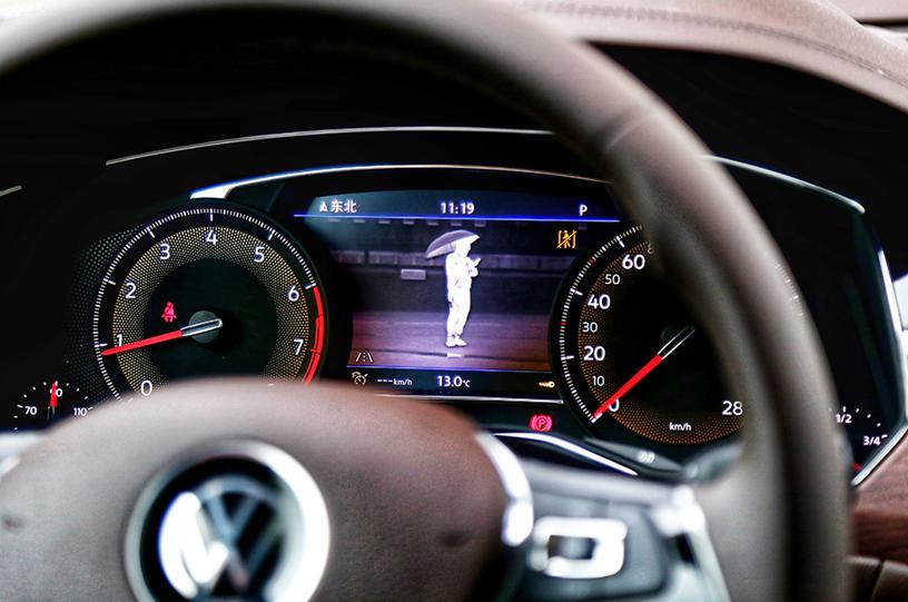 深度试驾大众新辉昂，内饰风格务实，乘坐空间和舒适性怎么样？