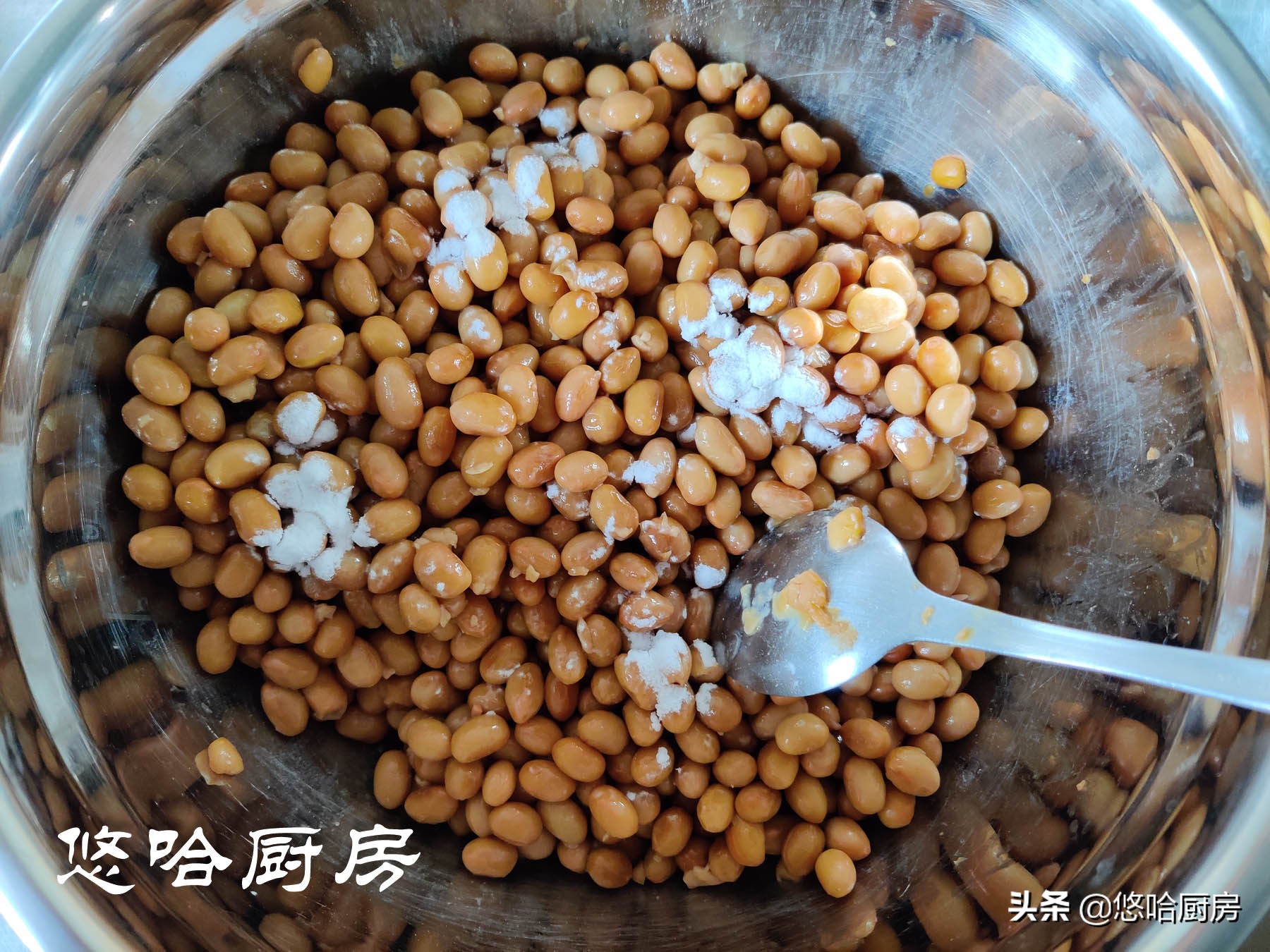 一颗神奇的纳豆，因味道独特上热搜，爱吃的赞不绝口，搅搅更美味