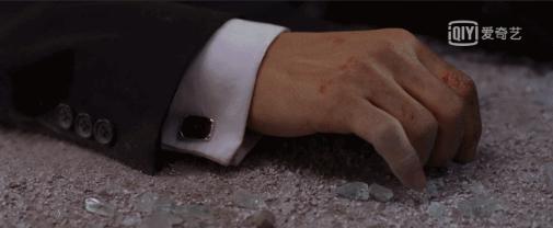 她曾是周星驰电影御用女主角,港片女神周星驰