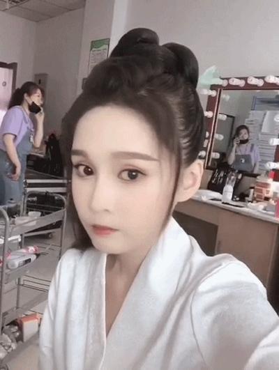 赵本山女儿自曝30万整容,赵本山女儿整容被质疑