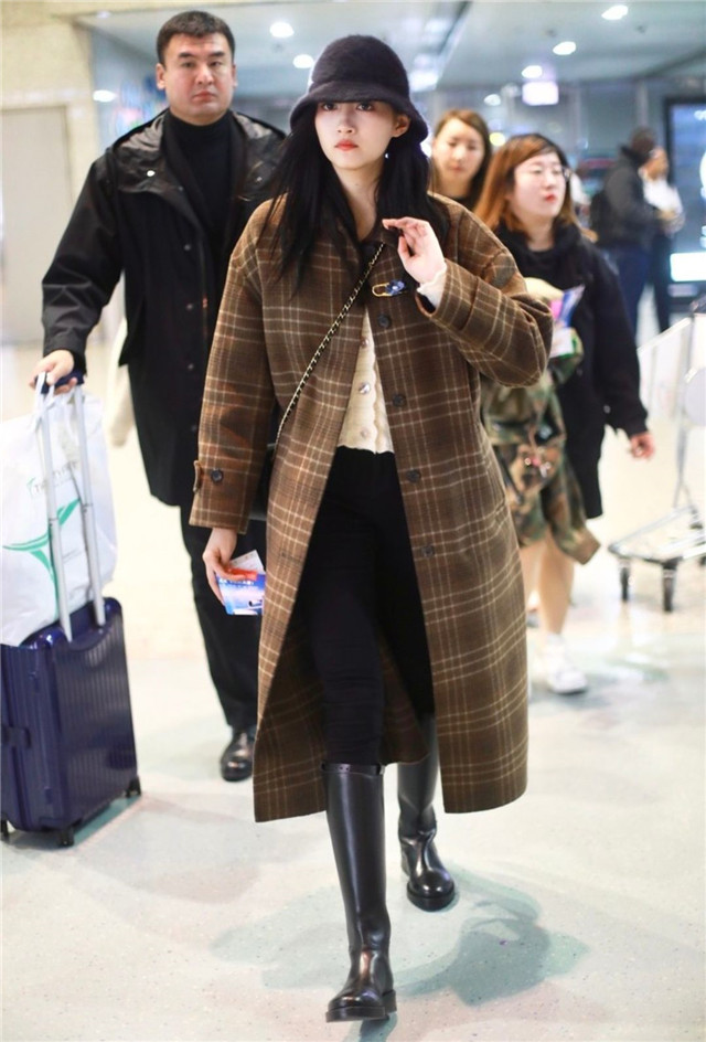 肩宽背厚的女生必练,如何增加肩宽和背宽