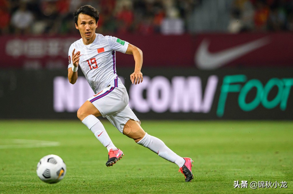 详细分析中国中场,中国男足的中场
