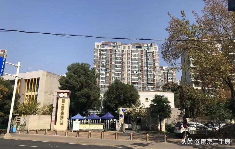 房价超7万/㎡！实探河西中部门禁超严小区，现场竟被圈粉了