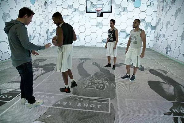 能在这种地方打一场球,是多少篮球狗的梦想