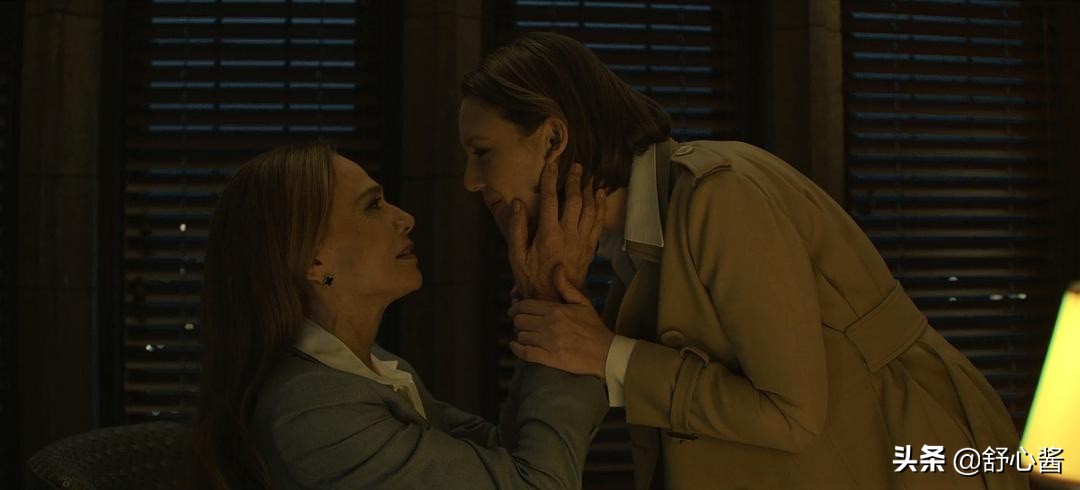 职业女性总被拍成笑话？这部高分美剧的女主，就是个打脸的反例