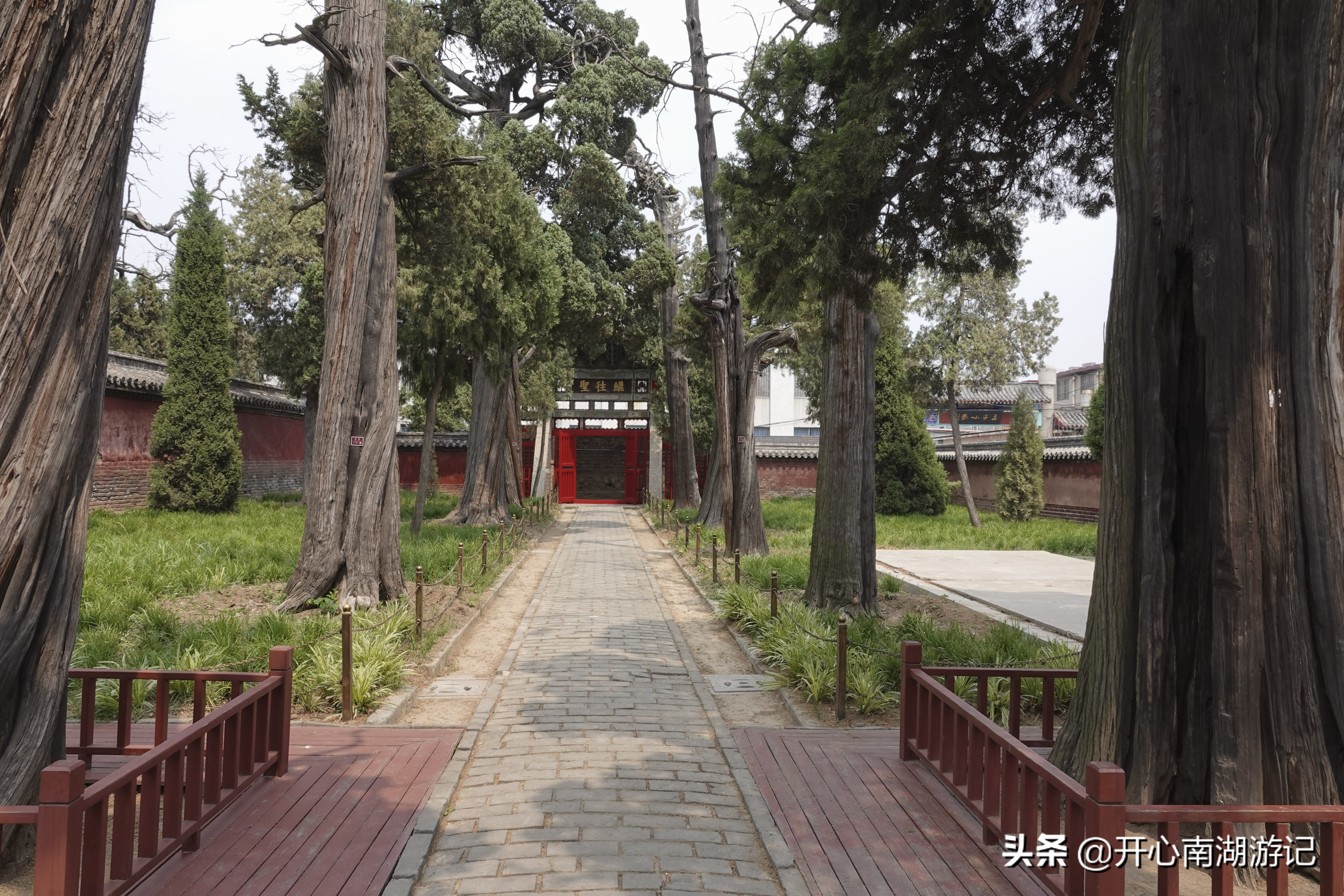 去孔府孔庙孔林可以承担的任务,孔府孔庙孔林的故事和传说