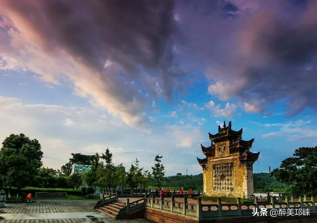 邛崃最新发展,崛起之路走上巅峰