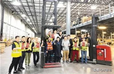 侠客岛:前几天,中国领事馆前出现了3个神秘包裹......