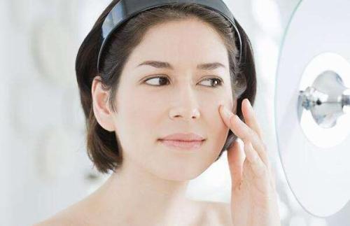 维生素e胶囊能去痘印嘛,维生素e胶囊能去除黑眼圈吗