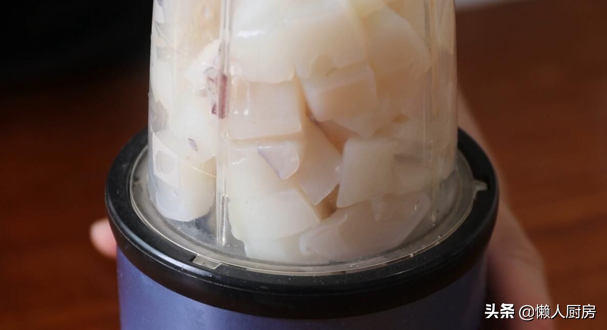 大墨鱼整个红烧,墨鱼水饺墨鱼和肉的比例