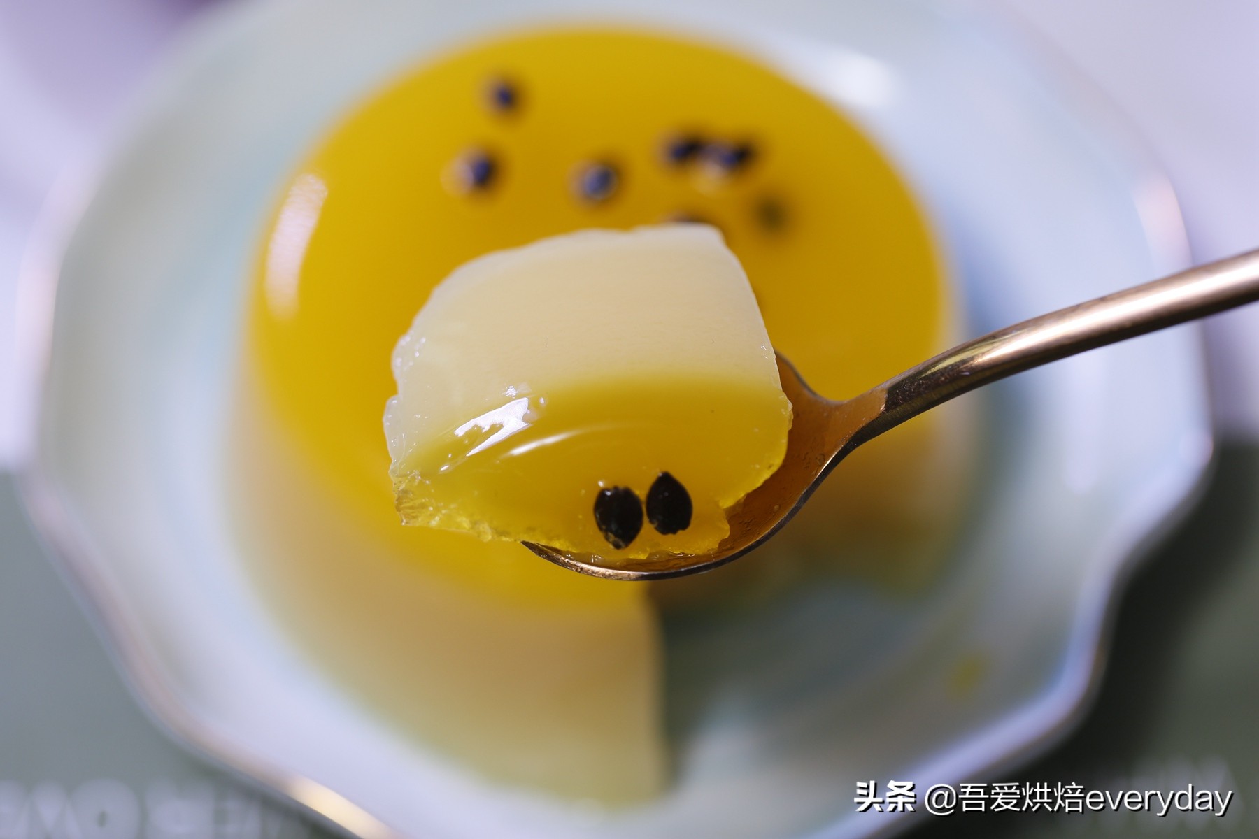 简单又美味的百香果布丁，3分钟学会，宝宝也能吃