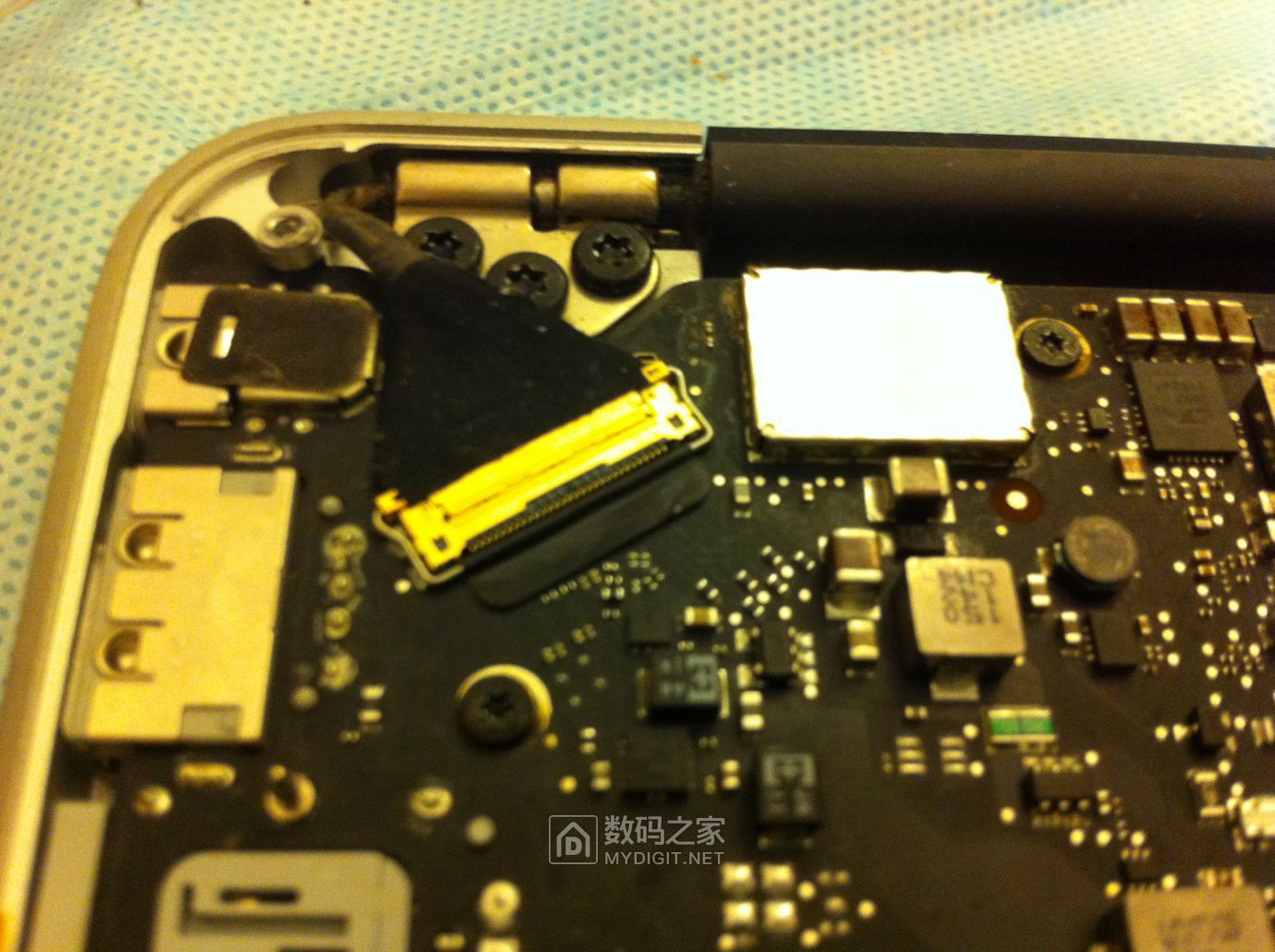 苹果笔记本macbookair7999,苹果笔记本11.6寸macbookaira1370