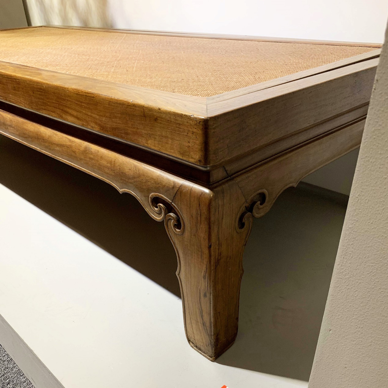 挖缺做、各种枨，黄花梨方腿小榻632万成交