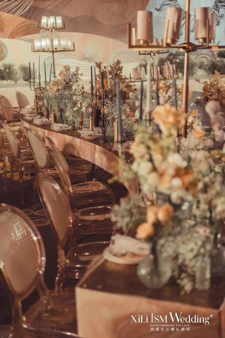 奢华香槟色婚礼风格,香槟色轻奢大气婚礼设计图